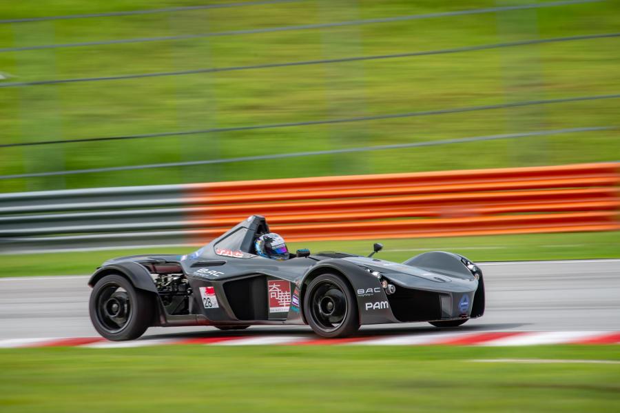  BAC Mono 2015 года  (фото 1 из 31)